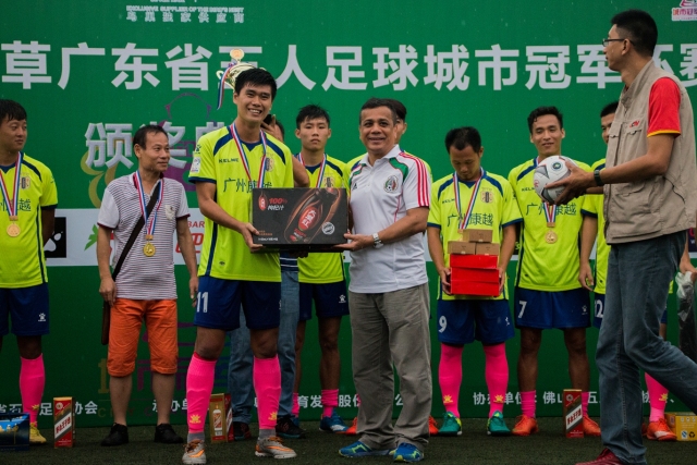 互相下狠手！辽粤系列赛前四场分差均超过15分