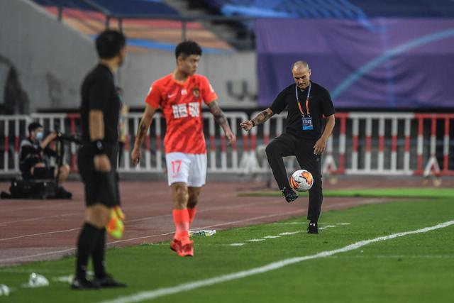 易建联13+14徐杰18分 广东6人上双力克山西